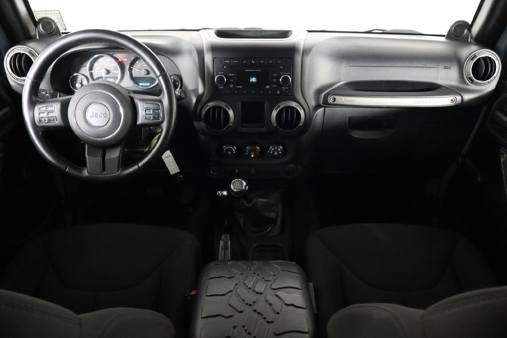 Used 2014 Jeep Wrangler Sport w/ Connectivity Group AWD/4WD image 13