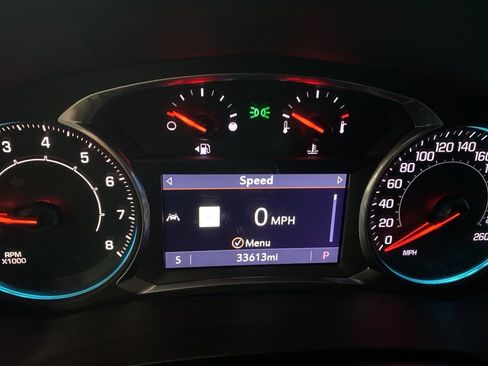 Certified 2022 Chevrolet Traverse RS w/ LPO, Floor Liner Package image 5