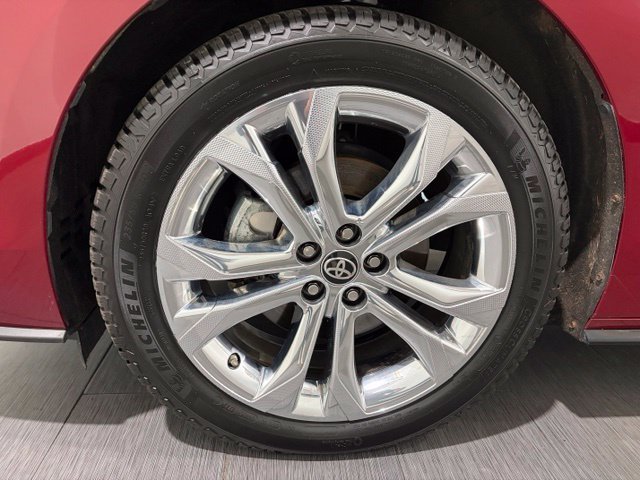 Used 2021 Toyota Sienna Platinum FWD image 22
