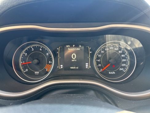 Used 2015 Jeep Cherokee Sport w/ Cold Weather Group image 13