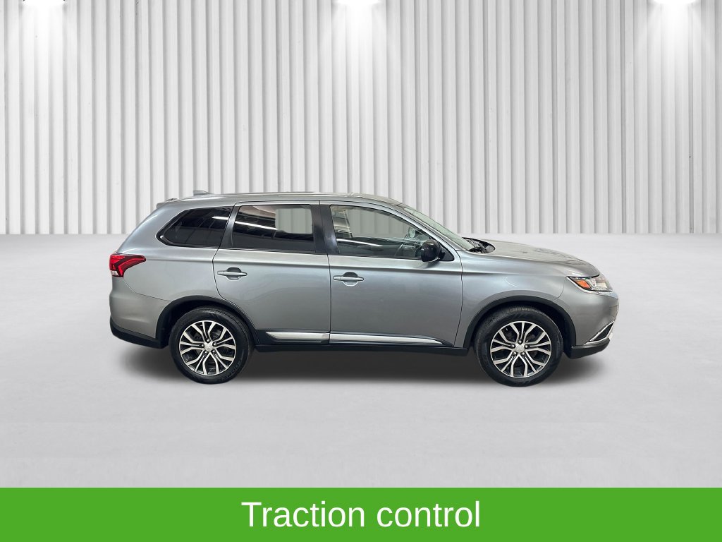 Used 2018 Mitsubishi Outlander AWD image 7