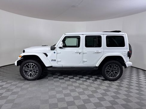 Used 2024 Jeep Wrangler High Altitude AWD/4WD image 14