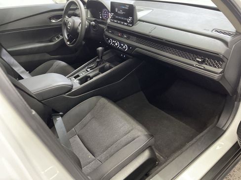 Certified 2025 Honda Accord SE image 24