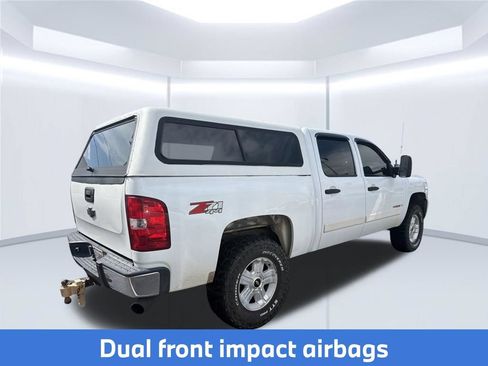 Used 2007 Chevrolet Silverado 1500 LT w/ 2LT Audio Package AWD/4WD image 16