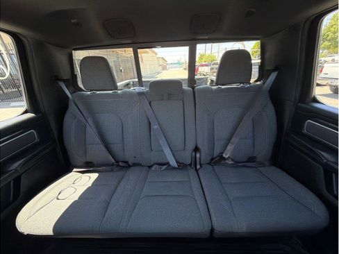 Used 2021 RAM 1500 Big Horn AWD/4WD image 9