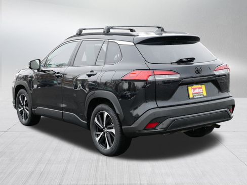 Used 2023 Toyota Corolla Cross XSE image 5