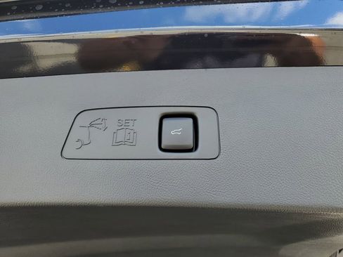 New 2026 Lincoln Corsair Grand Touring AWD/4WD image 7