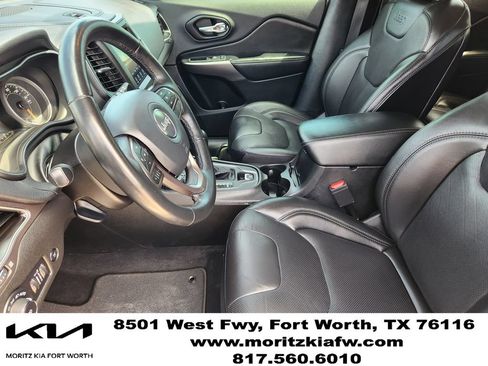 Used 2021 Jeep Cherokee Latitude Lux w/ Comfort/Convenience Group AWD/4WD image 12