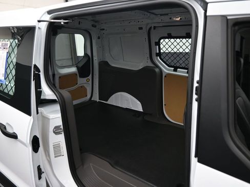 Used 2022 Ford Transit Connect XL FWD image 32