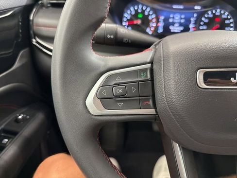 Used 2025 Jeep Compass Trailhawk AWD/4WD image 22