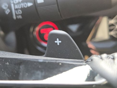 Used 2023 Honda Accord Touring image 19