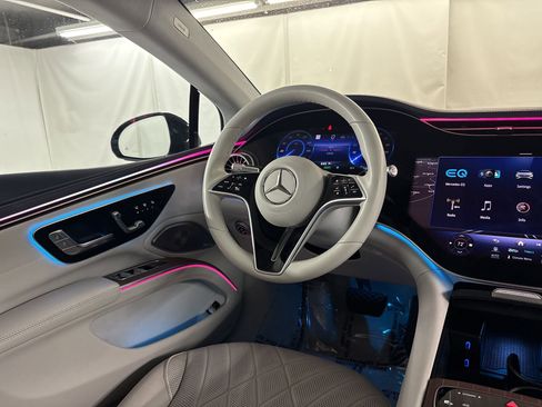 Certified 2023 Mercedes-Benz EQS 580 4MATIC Sedan image 28