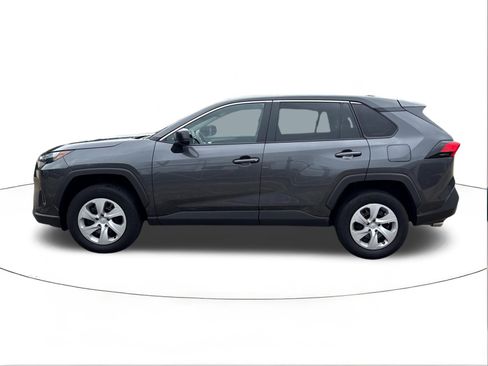 Used 2024 Toyota RAV4 LE FWD image 6