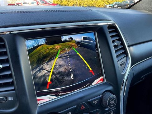 Used 2018 Jeep Grand Cherokee Limited AWD/4WD image 21