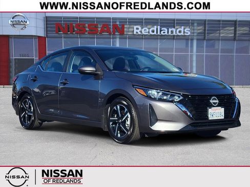 Used 2025 Nissan Sentra SV w/ Trunk Package image 1