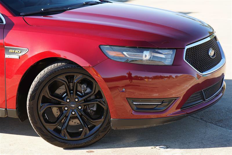 Used 2013 Ford Taurus SHO AWD/4WD image 12