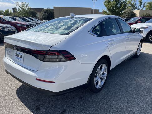 Used 2025 Honda Accord LX image 5