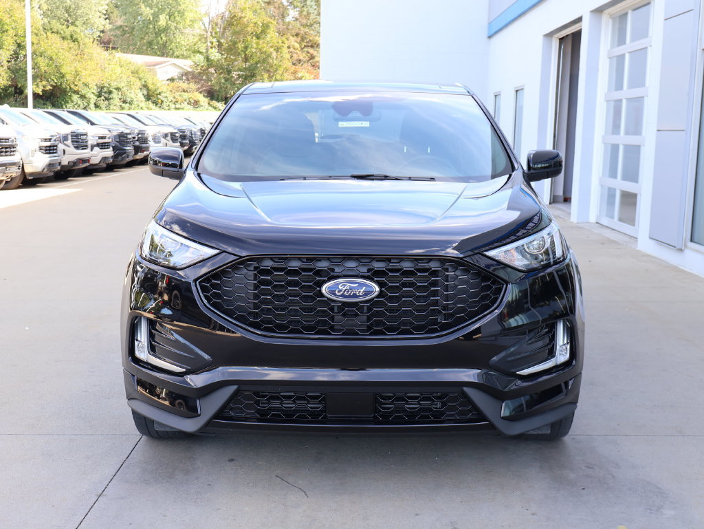 Used 2024 Ford Edge ST-Line AWD/4WD image 5
