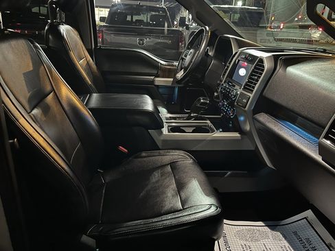 Used 2017 Ford F150 Lariat image 5