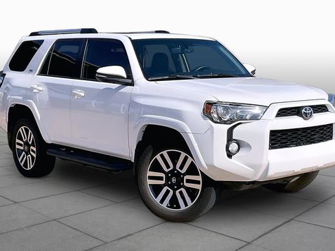Used 2019 Toyota 4Runner SR5 Premium AWD/4WD image 3