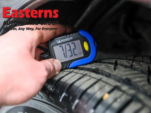 Used 2023 Toyota Venza XLE image 30