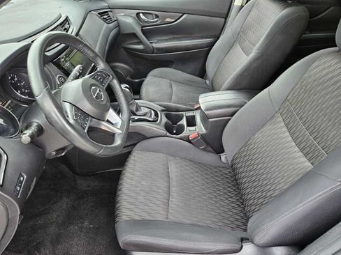 Used 2019 Nissan Rogue SV AWD/4WD image 14