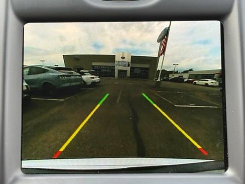 Used 2022 Chrysler 300 Touring L w/ Popular Equipment Group AWD/4WD image 17