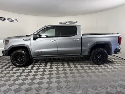 Used 2023 GMC Sierra 1500 AT4X image 3