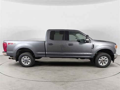 Used 2022 Ford F250 XLT w/ XLT Value Package image 6
