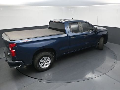Used 2019 Chevrolet Silverado 1500 Custom w/ Custom Convenience Package AWD/4WD image 29