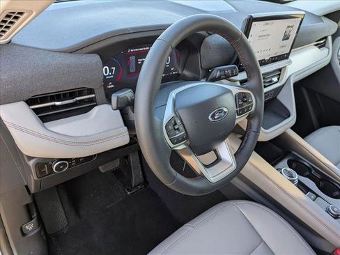 New 2026 Ford Explorer Active w/ Active Comfort Package image 9