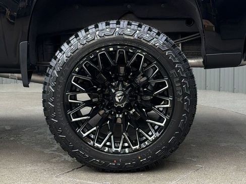 Used 2024 Chevrolet Silverado 1500 LTZ w/ LTZ Premium Package image 12