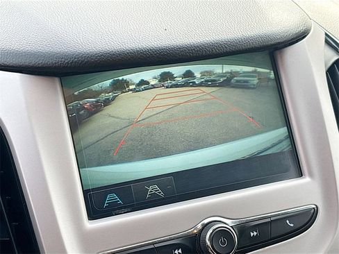 Used 2018 Chevrolet Cruze LS image 13