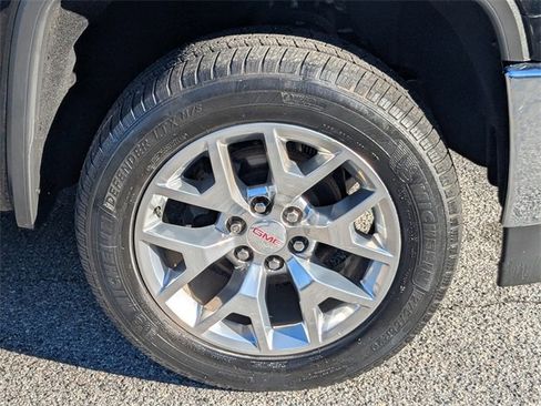 Used 2018 GMC Sierra 1500 SLT w/ SLT Premium Package image 12