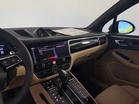 New 2026 Porsche Macan AWD/4WD image 23