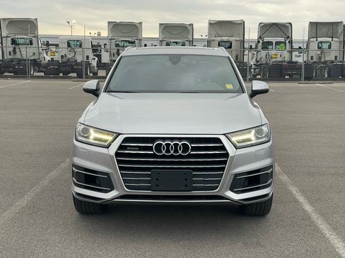 Used 2017 Audi Q7 3.0T Premium Plus image 3