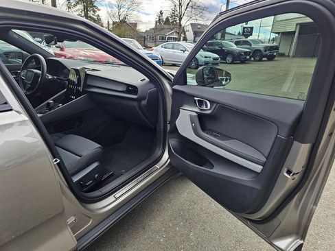 Used 2022 Polestar Polestar 2 w/ Performance Package image 9