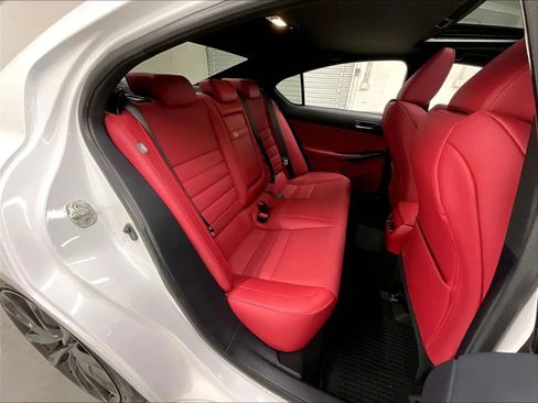 Used 2024 Lexus IS 300 F Sport RWD image 16