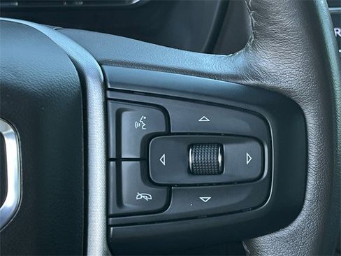 Used 2022 GMC Yukon SLT w/ SLT Premium Package image 15