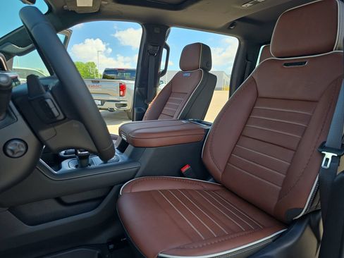 New 2026 GMC Sierra 1500 Denali Ultimate AWD/4WD image 15