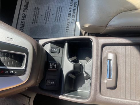 Used 2012 Honda CR-V EX-L image 18