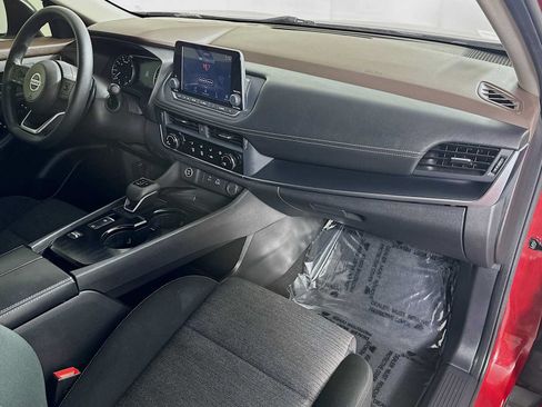 Used 2021 Nissan Rogue S FWD image 26