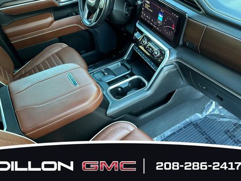 Used 2024 GMC Sierra 2500 Denali Ultimate AWD/4WD image 17