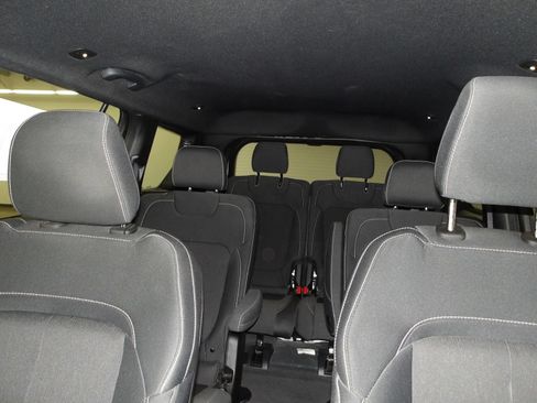 Used 2024 Jeep Grand Cherokee L Laredo AWD/4WD image 10