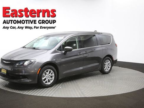 Used 2023 Chrysler Voyager LX image 56