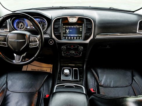 Used 2017 Chrysler 300 Limited w/ Value Package image 17