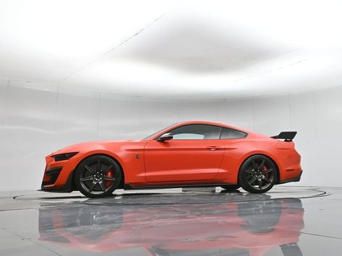 Used 2022 Ford Mustang Shelby GT500 w/ Carbon Fiber Track Pack image 53