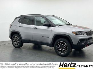 Used 2025 Jeep Compass Trailhawk video 1