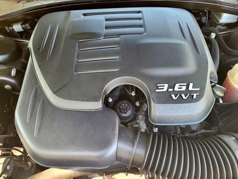 Used 2023 Chrysler 300 Touring RWD image 24