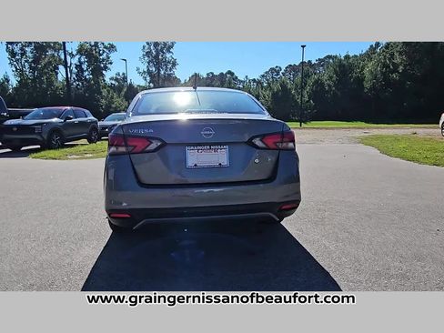 Used 2025 Nissan Versa S w/ Trunk Package image 28